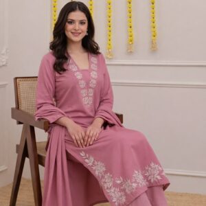 Women Poly Cotton Pink Yarn Dyed Kurta With Comfort Pant